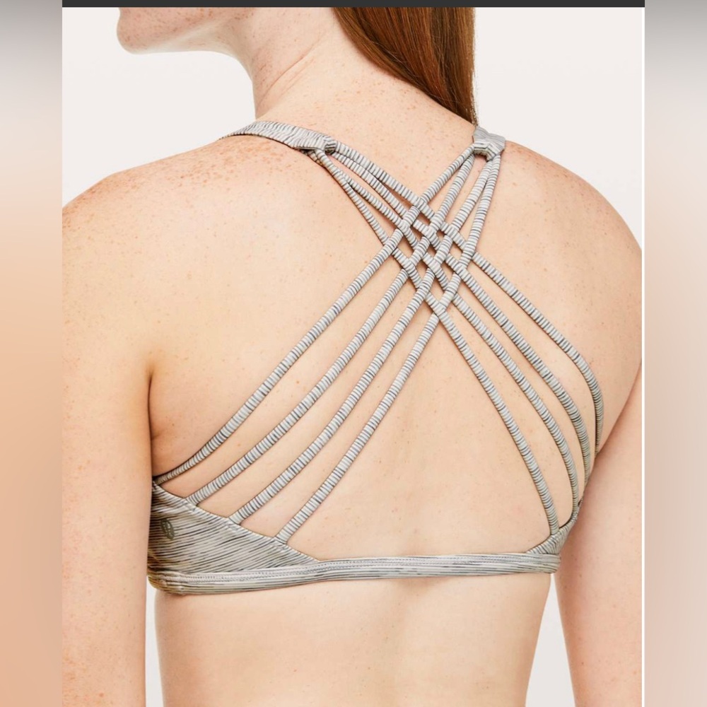 LULULEMON Free To Be Bra (Wild)
Wee Are From Space Nimbus Battleship